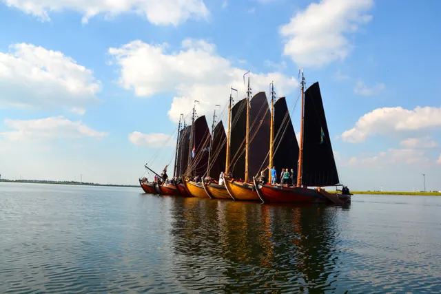 Schepen in het Veluwemeer