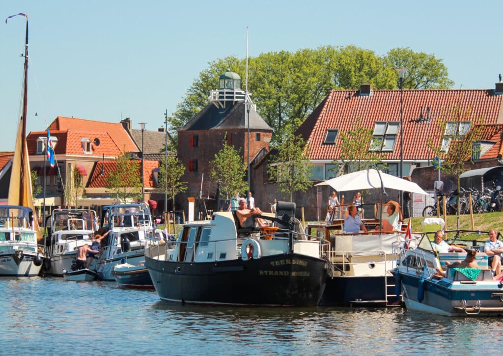 10 water Harderwijk strandboulevard verblijven aanlegplaats