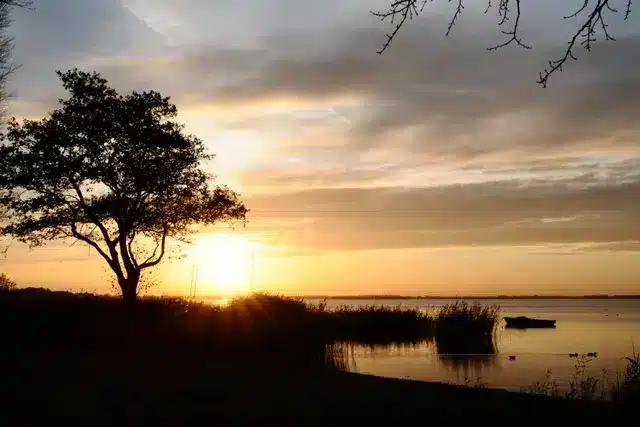 Ondergaande zon wolderwijd foto laura